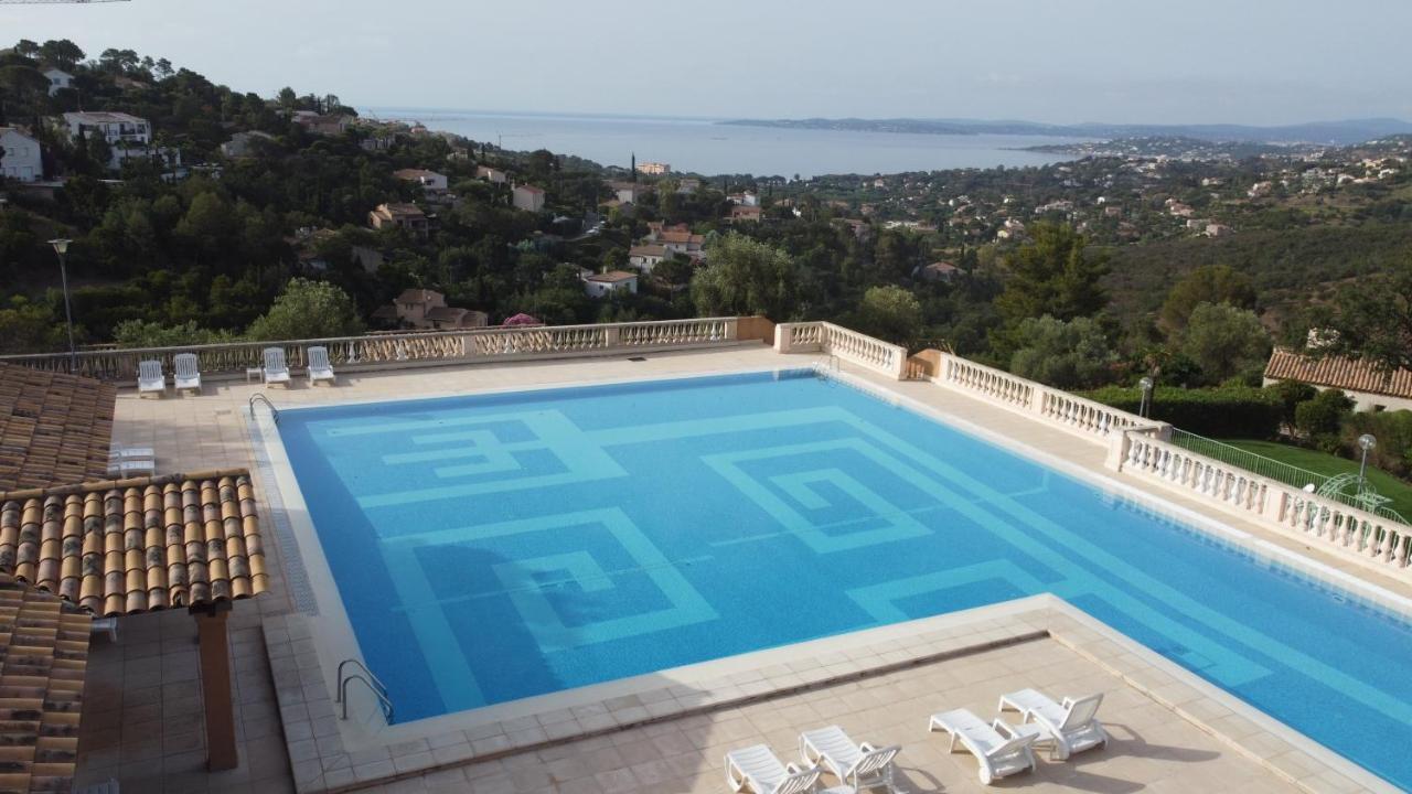 Les Issambres Appart 6 Pers Grande Terrasse Superbe Vue Mer Et Golfe De Saint Tropez, Piscine Kültér fotó